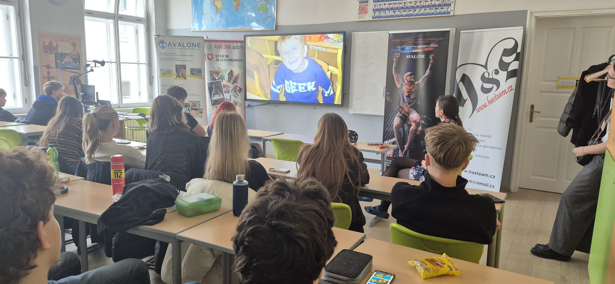 PÁLÍ - gymnázium J. Palacha j 